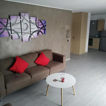 شقة Modern Suite, Xl Balcony, Parking *