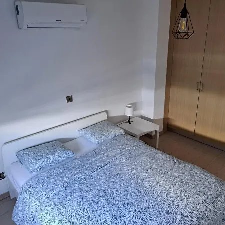아파트 Modern Suite, Xl Balcony, Parking *