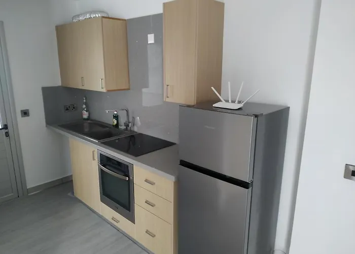 Modern Suite, Xl Balcony, Parking