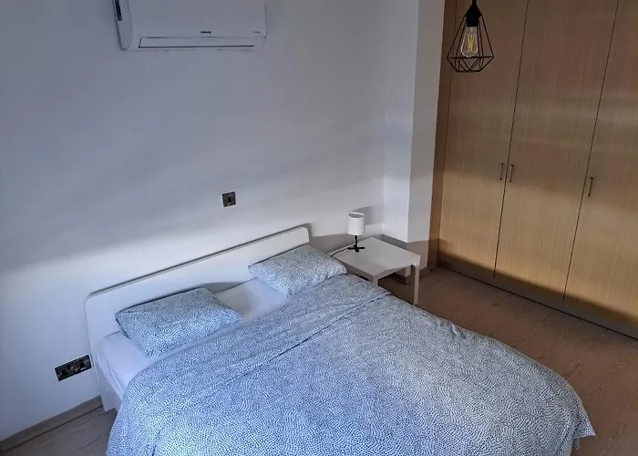 아파트 Modern Suite, Xl Balcony, Parking *