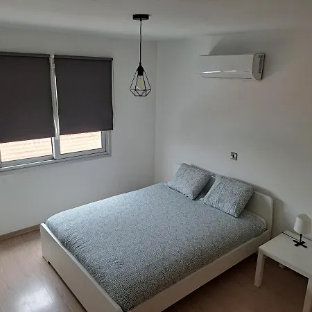 Modern Suite, Xl Balcony, Parking 아파트 *